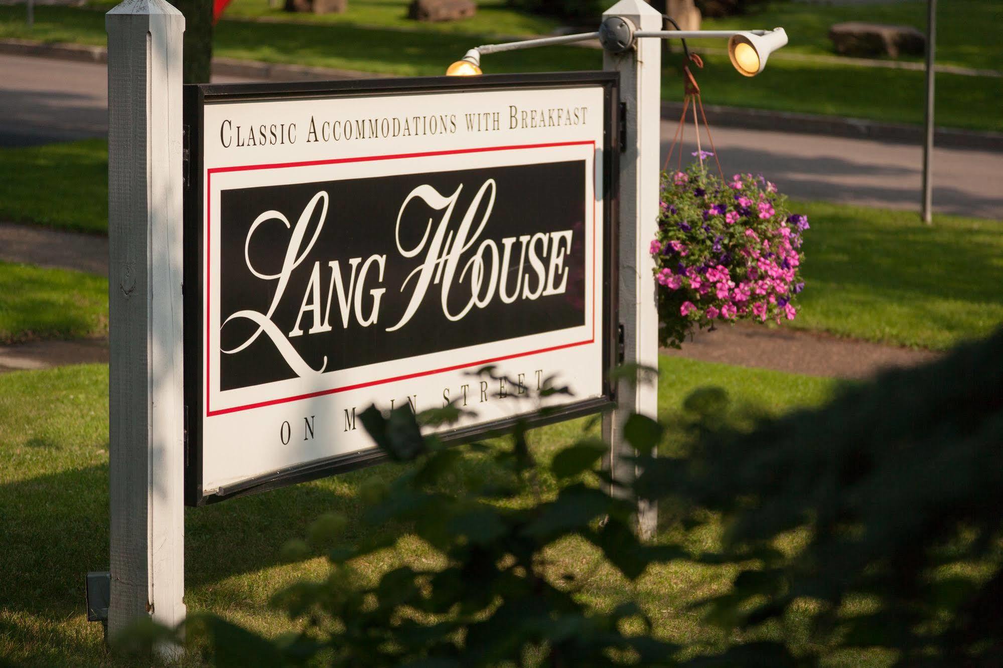 Lang House On Main Street Bed & Breakfast Bed & Breakfast Burlington Exterior photo