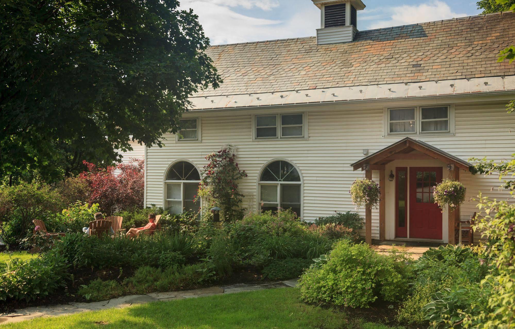 Lang House On Main Street Bed & Breakfast Bed & Breakfast Burlington Exterior photo